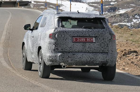 Dacia Duster 2024 - Leak foto: 2024 Dacia Duster spyshots-4.jpg