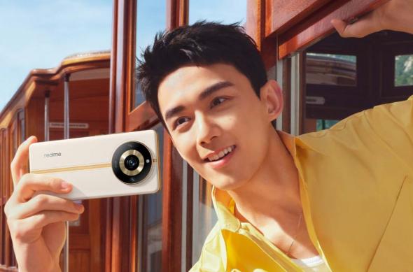 realme 11 Pro+ 5G - Fotografii oficiale: bg_star-56f41529e6.jpg