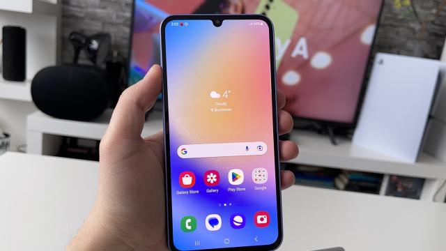 <b>Samsung Galaxy A34 5G: Benchmark-uri de telefon midrange, fără throttling, fără supraîncălzire</b>Samsung Galaxy A34 5G are un procesor MediaTek Dimensity 1080 sub capotă. E un CPU octa-core de 6nm, cu GPU Mali-G68 MC4. Acest CPU se găsește și pe Redmi Note 12 Pro 5G, Note 12 Pro+ 5G și realme 10 Pro+. E însoțit în cazul de față de 6 GB de memorie