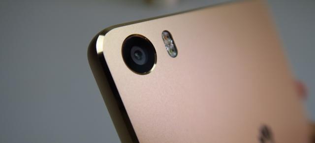 Huawei P8 Max: Camera e la nivel foto de P8, video cam subţire