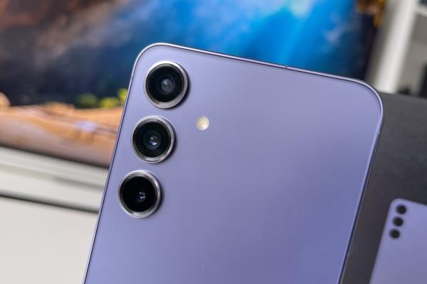 Samsung Galaxy S24+: Camera e aproape de ce oferă S24 Ultra (pentru neofiţi), cu un plus la focalizare