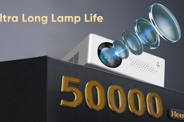 E LUNI e AMAZON: mini proiectorul PURSHE, gadgetul perfect pentru un cinema acasă