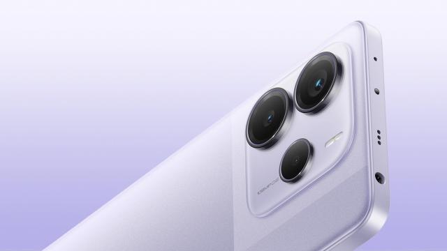 <b>Redmi Note 14 5G ajunge în Europa cu design elegant, display OLED luminos, cameră de 108 MP cu OIS; I se alătură varianta mai accesibilă 4G LTE</b>Xiaomi tocmai a anunțat seria de telefoane Redmi Note 14 la nivel global, lineup compus din 5 modele. Am discutat despre cele 3 variante Pro anunțate recent, iar acum a venit timpul să discutăm și despre Redmi Note 14 5G, respectiv varianta mai accesibilă