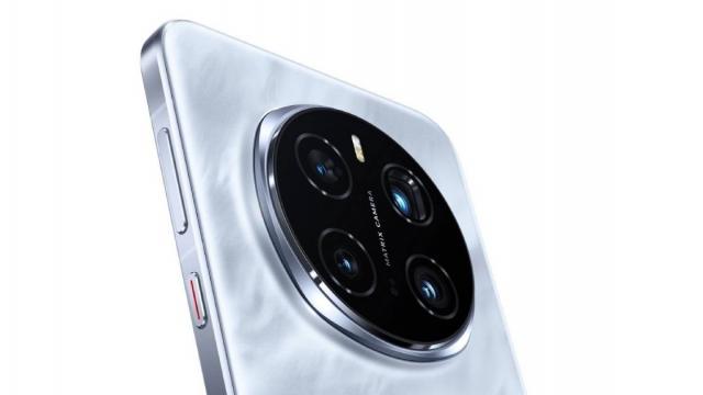 <b>Cât costă HONOR Magic7 Pro în Europa? Aflăm suma şi avem detalii cu privire la un discount consistent</b>Atunci cand am văzut la treabă telefonul HONOR Magic 7 Pro în China, mai lipseau câteva piese de puzzle importante din ecuaţie. Una dintre piese era preţul, care a apărut acum sub forma unei scăpări, alături de informaţii despre un discount