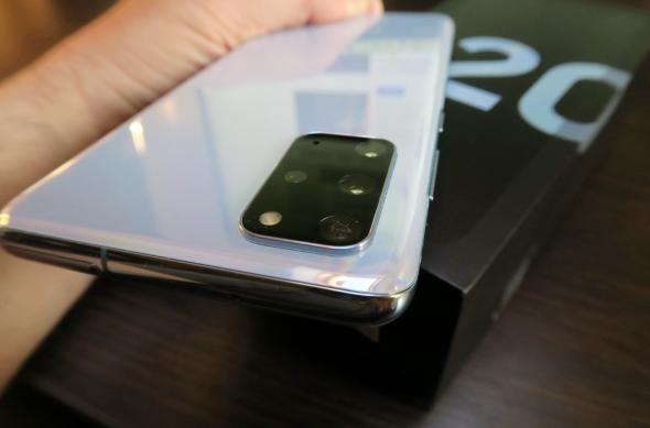 Samsung Galaxy S20+ - Unboxing: Samsung-Galaxy-S20-Plus_002.JPG