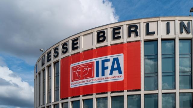 <b>IFA 2020 a fost anulat, dar se va ţine online printr-un "concept nou de eveniment"</b>Anul 2020 a început cu CES 2020 şi acesta pare a fi singurul show tech mare al anului. Asta pentru că MWC 2020 a picat din cauza Covid-19 şi apoi au picat şi Gamescom, E3, Google I/O, Facebook F8, Microsoft BUILD şi WWDC 2020