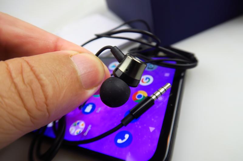 Putere volum Motorola One Zoom: Motorola-One-Zoom_023.JPG