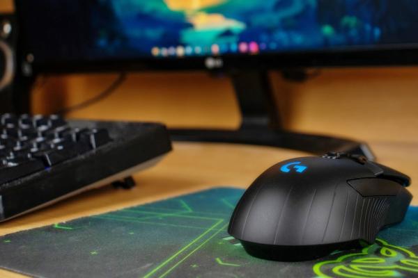 Prezentare mouse wireless Logitech G903: Cum aș putea să nu-l recomand?