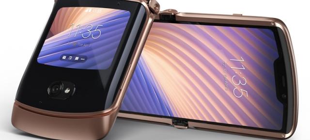 Motorola RAZR 5G Blush Gold este disponibil în premieră în România, la magazinele Altex