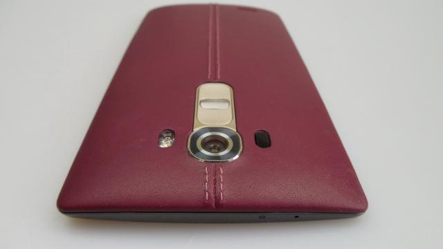 <b>LG G4 şi LG V10 vor primi actualizarea la Android 7.0 Nougat în acest an</b>Dacă LG G5 a fost un telefon nu chiar bine primit de public, LG G4 rămâne şi acum destul de apreciat, pentru spatele acoperit cu piele şi pentru camera principală ce calibra excelent culorile la captura foto. Totuşi, acel telefon rămâne blocat la..