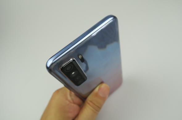 Huawei P40 Lite 5G - Galerie foto Mobilissimo.ro: Huawei-P40-Lite-5G_036.jpg