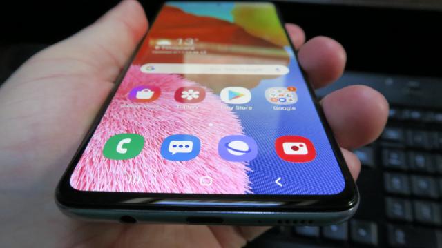 <b>Samsung va oferi 3 ani de actualizări Android și pentru telefoanele din seria Galaxy A; Avem confirmarea oficială și o listă de terminale eligibile</b>Odată cu lansarea telefoanelor Galaxy Note 20 cei de la Samsung au făcut și un anunț neașteptat, acela că noile produse vor beneficia de 3 ani de actualizări Android - fiind astfel schimbată politica de update-uri