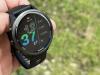 Prezentare Garmin Forerunner 970 - Smartwatch premium pregătit pentru triatlon, cu lanternă LED încorporată și autonomie de până la 15 zile