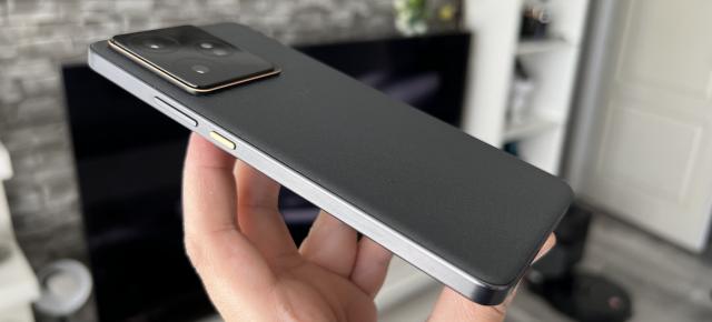 realme GT7 5G: Hardware de flagship killer, axat pe gaming și performanță, cu un procesor Dimensity 9400e