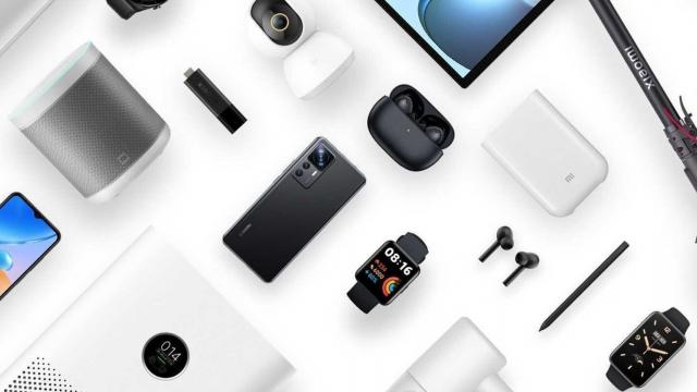 <b>Parteneriatul Xiaomi - Qualcomm intră într-o nouă fază: accent pe AI, auto și chiar AR/VR</b>Xiaomi a lansat recent un smartphone și o tabletă cu un procesor special sub capotă, dezvoltat la nivel intern - XRING O1. Totuși, parteneriatul cu Qualcomm nu se încheie. Cele două companii tocmai și-au extins colaborarea printr-un nou acord multianual