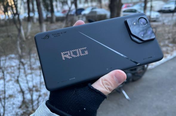 ASUS ROG Phone 8 PRO - Galerie foto: ASUS-ROG-Phone-8-Pro-Galerie-Foto_002.jpg
