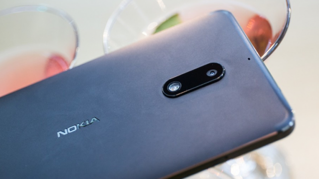 <b>Nokia Heart apare în GFXBench; smartphone de buget a cărui 'inimă' este tot un procesor SD430</b>În vreme ce majoritatea dintre noi așteptăm lansarea unui flagship veritabil pe piață, iată că între timp compania finlandeză lucrează și la alte terminale din zona de buget. Modelul cu numele de cod Nokia Heart tocmai ce și-a făcut apariția în baza de