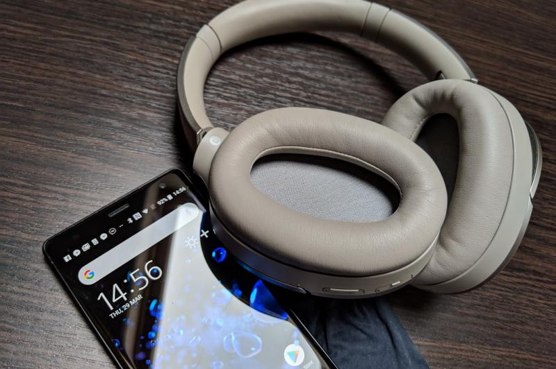 Căști Sony WH-1000XM2B: Sony-Xperia-XZ2_077.jpg