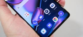 Motorola Edge 30 Pro: OS, UI, interfaţa curată, cea mai curata implementare de Android 12 + Ready For