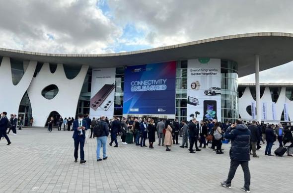 Samsung Galaxy S22+ - Fotografii MWC 2022: S22+_foto 10.jpg