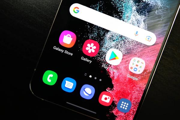 Samsung Galaxy S22+: OS, UI, aplicaţii cu productivitate şi personalizare pe steroizi