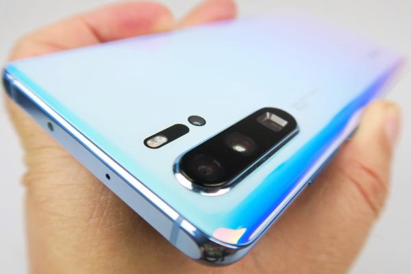 Huawei P30, P30 Pro actualizate la EMUI 12; Ce aduce nou? 