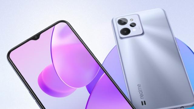 <b>realme C31 debutează cu dotări entry-level și costă doar 100 euro; Vine cu baterie de 5000 mAh</b>Finalul de săptămână ne rezervă și o lansare de la realme și anume telefonul de buget realme C31 pe care îl vedem în imaginile de mai jos. Privit din spate acesta seamănă mult cu modele mai sus clasate în portofoliul companiei, dar imediat 