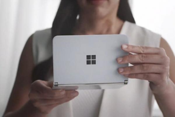 Surface Phone e real! Microsoft Surface Duo este un telefon cu două ecrane şi cu Android la bord