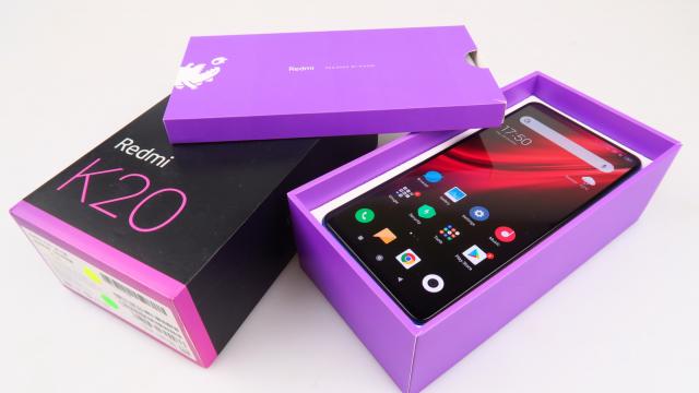 <b>Xiaomi Mi 9T/Redmi K20 Unboxing: cameră selfie pop up "cu luminiţe" și design arătos (Video)</b>La începutul acestui an brandul Redmi se externaliza de la Xiaomi şi îşi lua un aer de independenţă. De atunci Redmi a tot lansat telefoane, inclusiv unul dintre cele mai atractive flagship-uri ale anului, Redmi K20 Pro