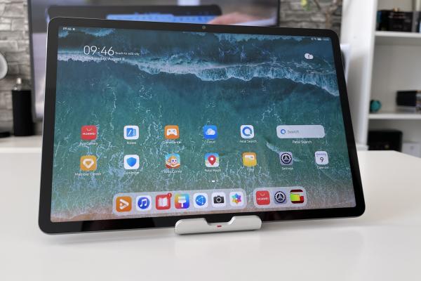 HUAWEI MatePad 11.5: Display mare de savurat filme și seriale, luminos și cu 120Hz