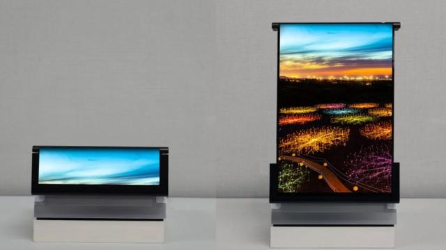 <b>Samsung va lansa un telefon rulabil în 2025, ce integrează camera sub ecran</b>Ideea de telefon rulabil revine periodic în media, deşi nu am mai văzut un astfel de model nou sau prototip de ceva vreme. Acum se zvoneşte că Samsung va intra din nou în acest segment, prin intermediul unui telefon lansat 
