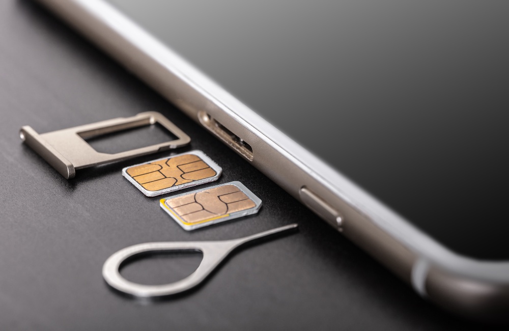 Tot mai mulți infractori folosesc cartele PrePay pentru a evita identificarea, avertizează Poliția Română