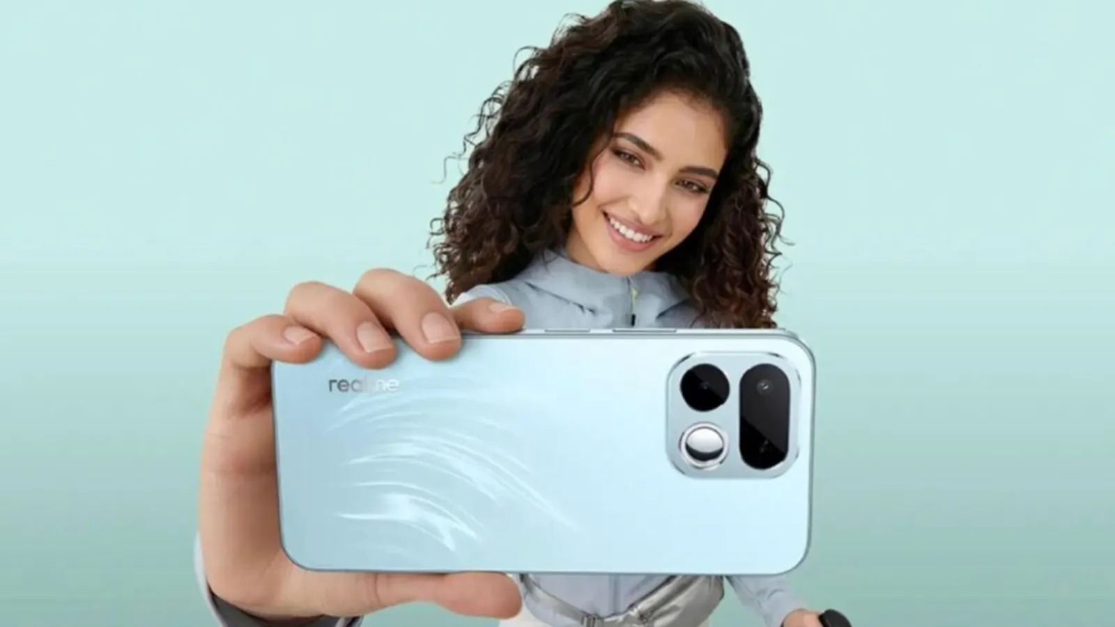 realme 16T va fi primul telefon cu „oglinda selfie” de la realme; Are MEGA baterie, de 8000 mAh