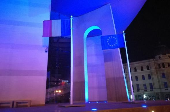 Low Light 1 (Samsung Galaxy S7 vs Huawei P9 vs Xiaomi Mi 5): Huawei P9