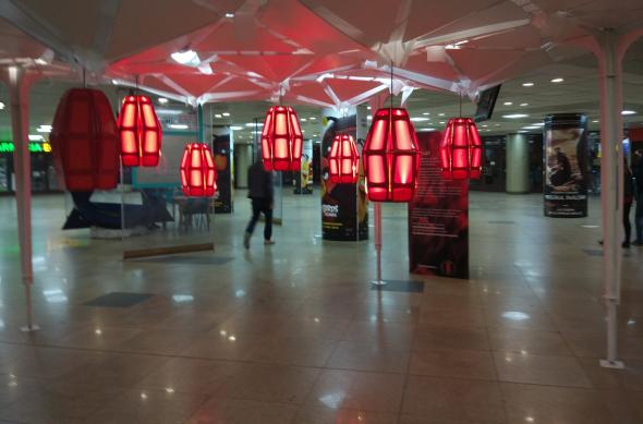 Low light la interior (Samsung Galaxy S7 vs Huawei P9 vs Xiaomi Mi 5): Xiaomi Mi 5