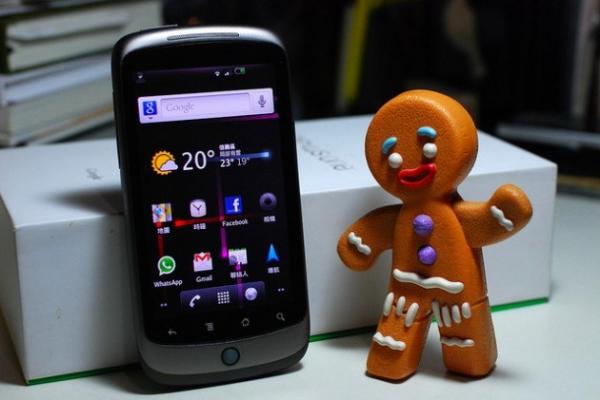Istoria lui Android cu Radu: Episodul #4: Android 2.3 Gingerbread a fost despre NFC, tastatură, apelare VOIP şi jocuri