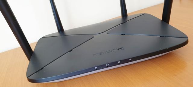 Prezentare Mercusys AC12G; Router Gigabit pentru internet de mare viteză și cu suport IPTV