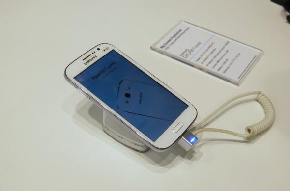 MWC 2013: Samsung Galaxy Grand hands on preview la MWC: un gigant cu dotări midrange (Video): samsung_galaxy_grand_1jpg.jpg