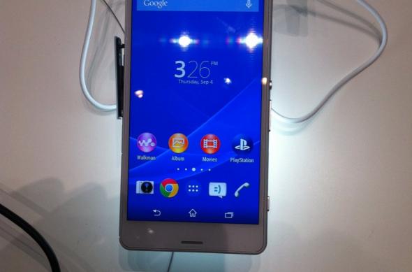 IFA 2014: Sony Xperia Z3 Compact hands on - micul flagship care controlează un PlayStation 4 (Video): img_0660jpg.jpg