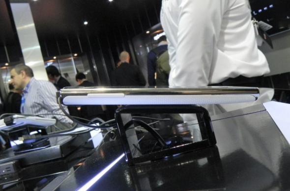 MWC 2012: LG Optimus L5 hands-on În Barcelona - un telefon echilibrat (Video): dscn0365jpg.jpg