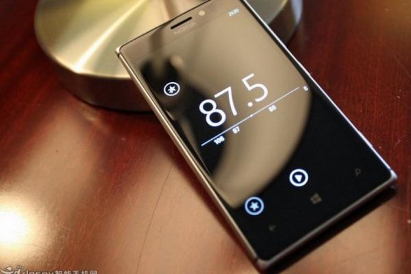 Noi detalii despre firmware-ul Amber și Windows Phone 8 GDR2, descoperite În imagini cu Lumia 925
