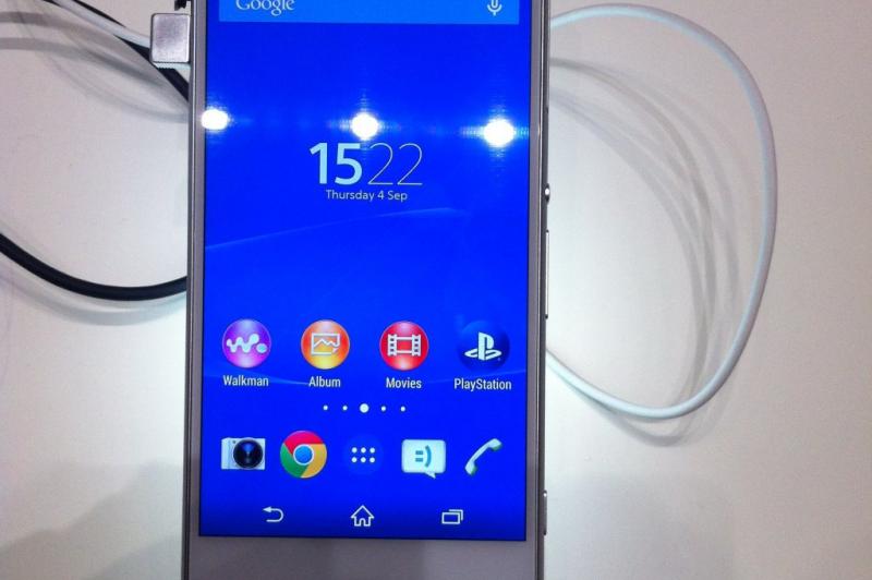 IFA 2014: Sony Xperia Z3 Compact hands on - micul flagship care controlează un PlayStation 4 (Video): img_0653jpg.jpg