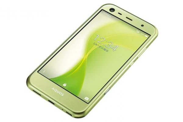 Sharp Aquos Xx3 Mini este anunțat oficial; rulează Android 7.0 Nougat și vine cu display FHD de 4.7 inch