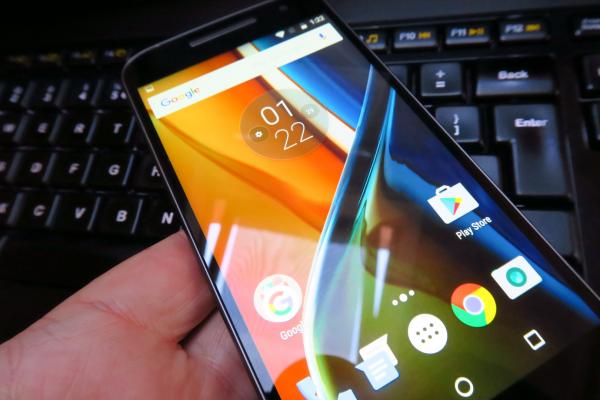 Motorola Moto G4: OS, UI, aplicaţii curate şi aerisite ca pe un Nexus