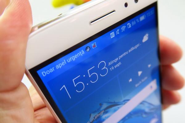Huawei Nova Plus: Conectivitate dual SIM cu 4G bun, microfon de calitate