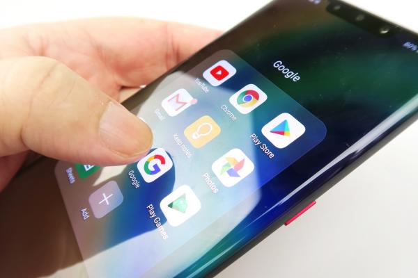 Ce aduce Huawei Mate 30 Pro când vine vorba de Sistemul de Operare, Interfața Grafică și cum tratăm lipsa Google Mobile Services
