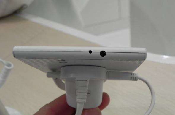 MWC 2014: ZTE Grand Memo II LTE hands on preview - phablet ultrasubtire cu ecran de 6 inch: dscn4584jpg.jpg