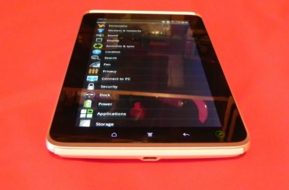 7 motive pentru care să achiziționezi HTC Flyer: htc_flyer_mobilissimo_6.jpg