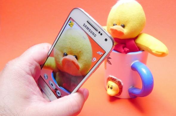 Review Samsung Galaxy S4 Mini: "minionul" lui Galaxy S4 la suprapreț (Video): samsung_galaxy_s4_mini_review_mobilissimo_ro_14jpg.jpg