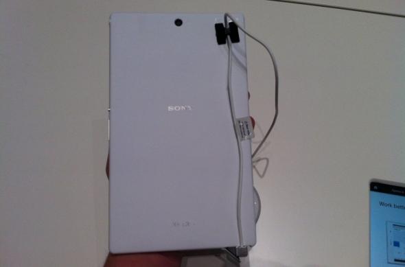 IFA 2014: Sony Xperia Z3 Tablet Compact hands on - panou mat În spate și grosime scăzută (Video): img_0622jpg.jpg